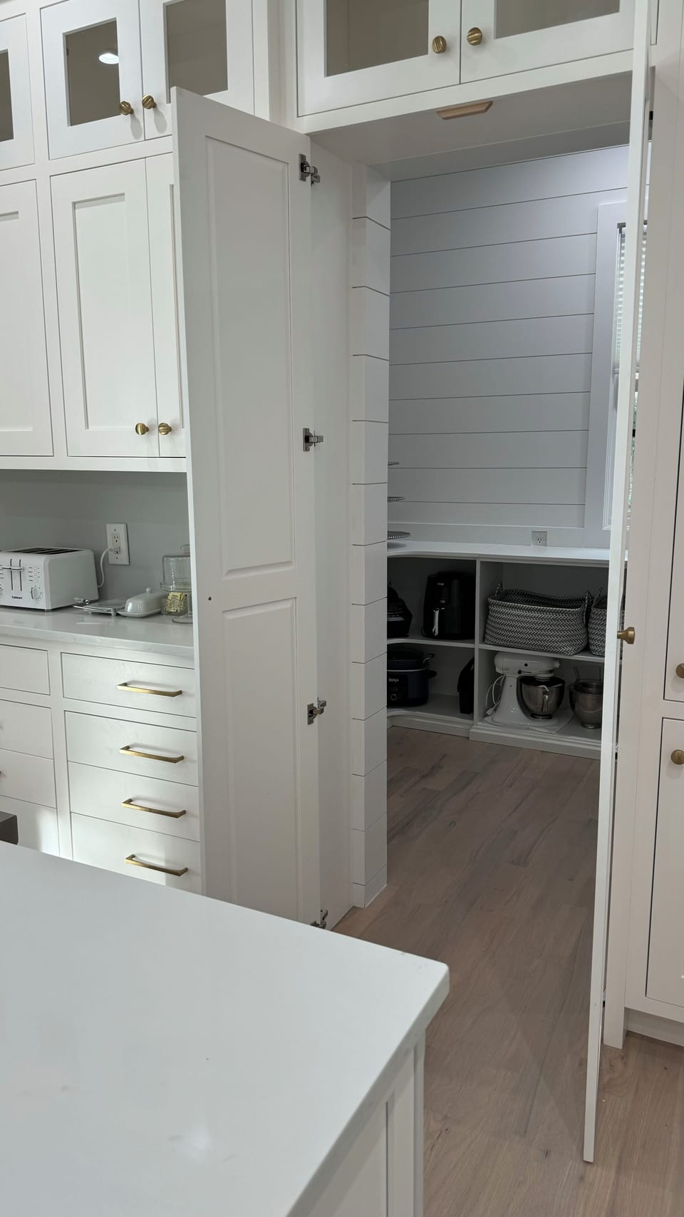 Kitchen Pantry entrance
