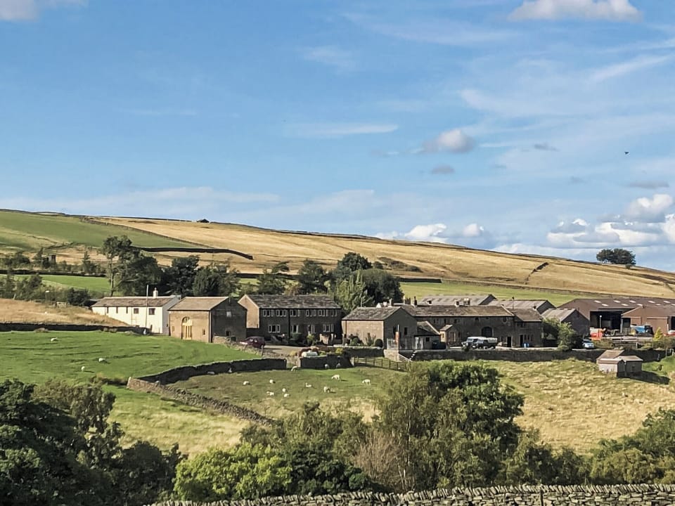 Surrounding area | Mount View - Lane Farm, Holmfirth