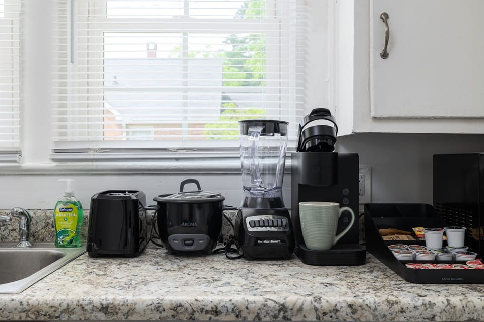 Toaster, rice cooker, blender, coffee machine!