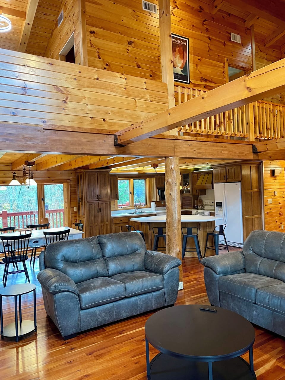 Open floor plan with plenty of places to eat. 