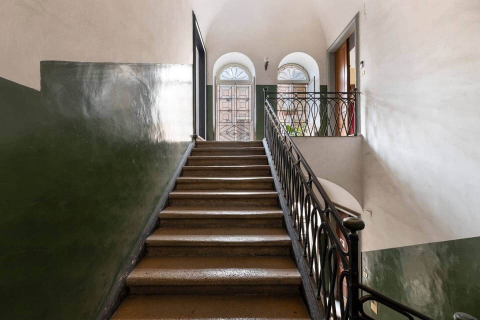 Scala per l'ingresso alla struttura