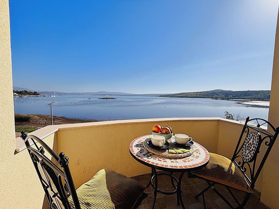 Autumn, Balcony / Terrace / Patio, Spring, Summer