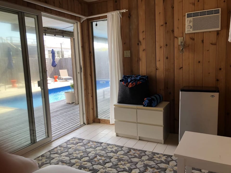 Entrance to pool cabana room