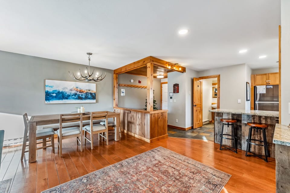 Open concept floorplan with new dining table