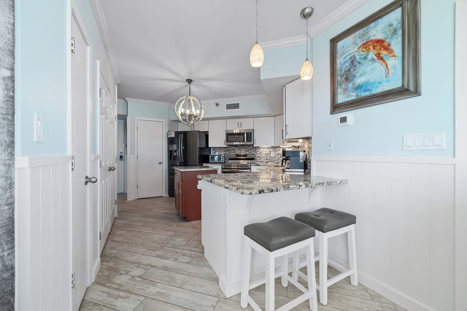 Breakfast bar and kitchen