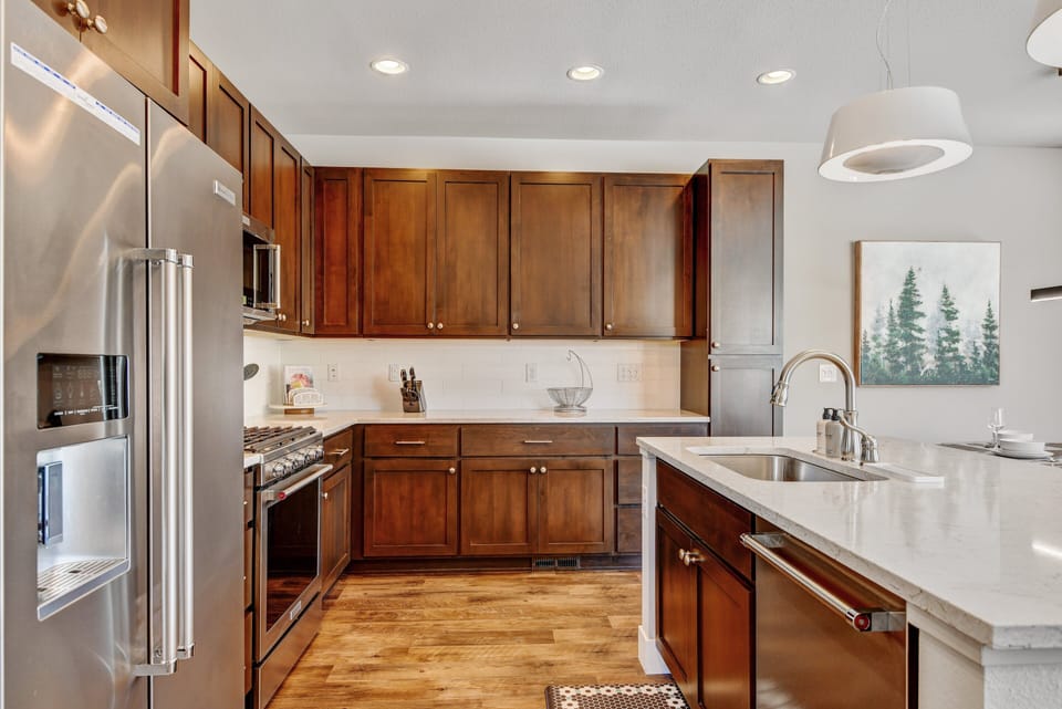 Fully Equipped Chef's Kitchen