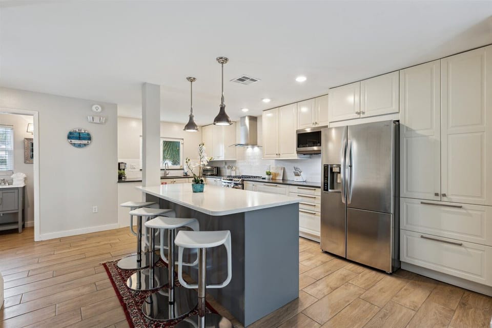 Spacious Kitchen Island seats three