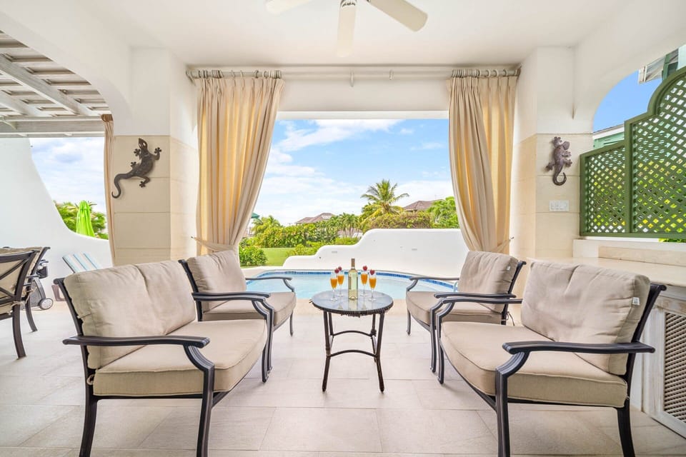 Comfortable lounge seating - best seats in the house for sunset!