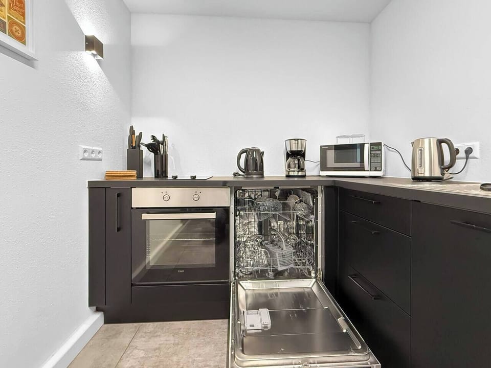 f617efd0-a3c5-4d9a-8df8-eba94f8d4b69