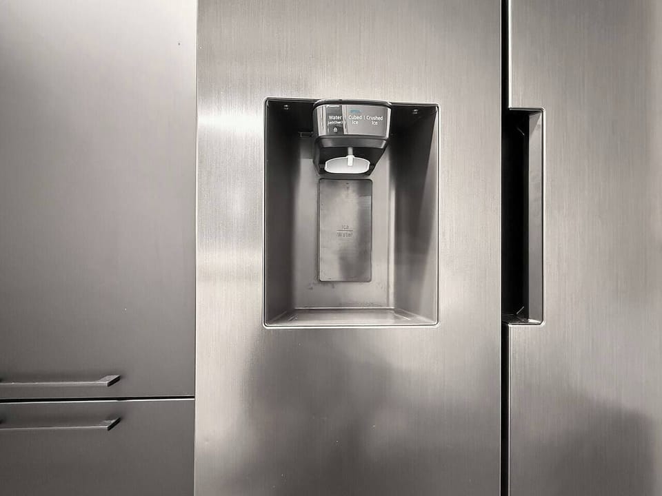 6b9102e3-f7b1-402d-bf57-717e7f13db2c