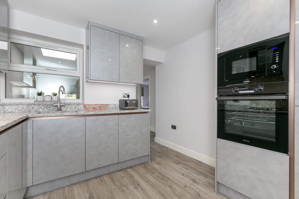 Deluxe Apartment - Kitchen