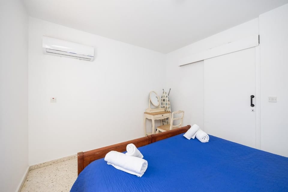 Double bedroom with A/C