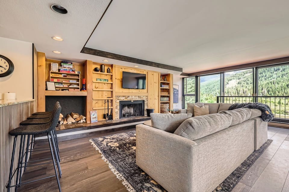 22340 US-6 #1776 - Web Quality - 004 - 05 Living Room