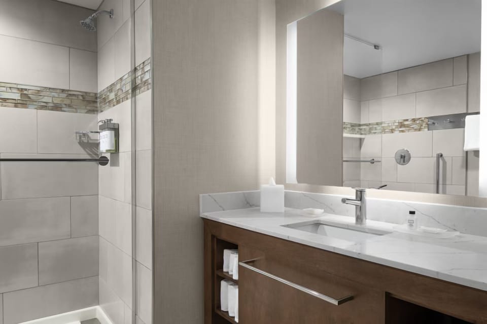 Refresh each morning with a bright vanity and fresh towels.