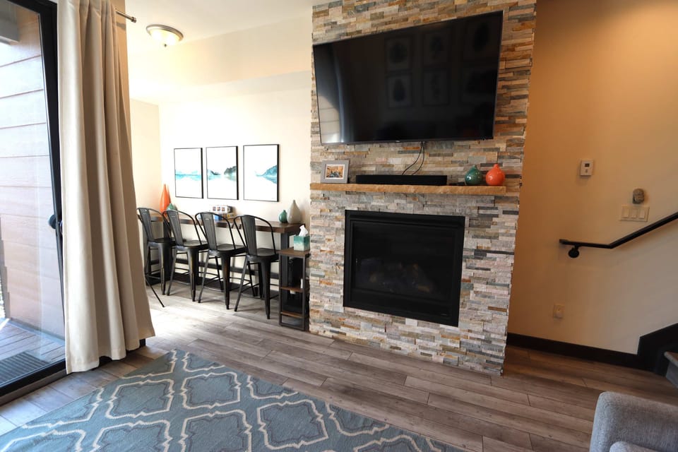 TV and fireplace in the living area