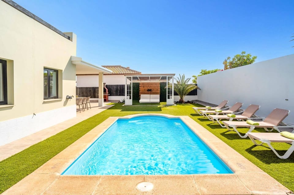 Villa Caleta Olas image