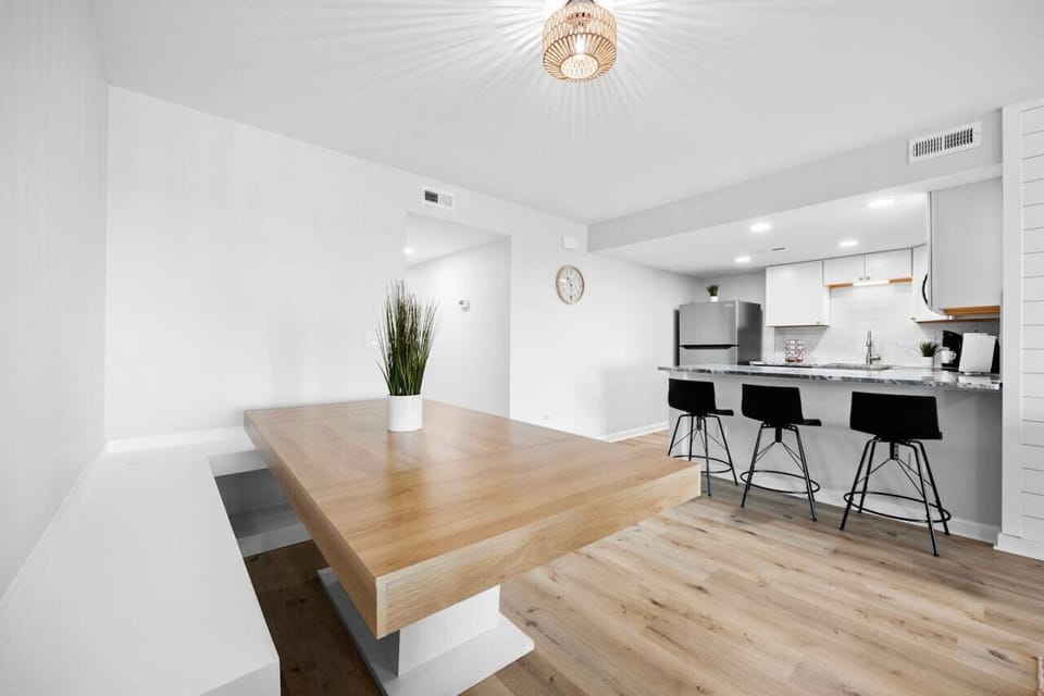 Custom bench seating for you and your group to comfortably gather for a bite to eat