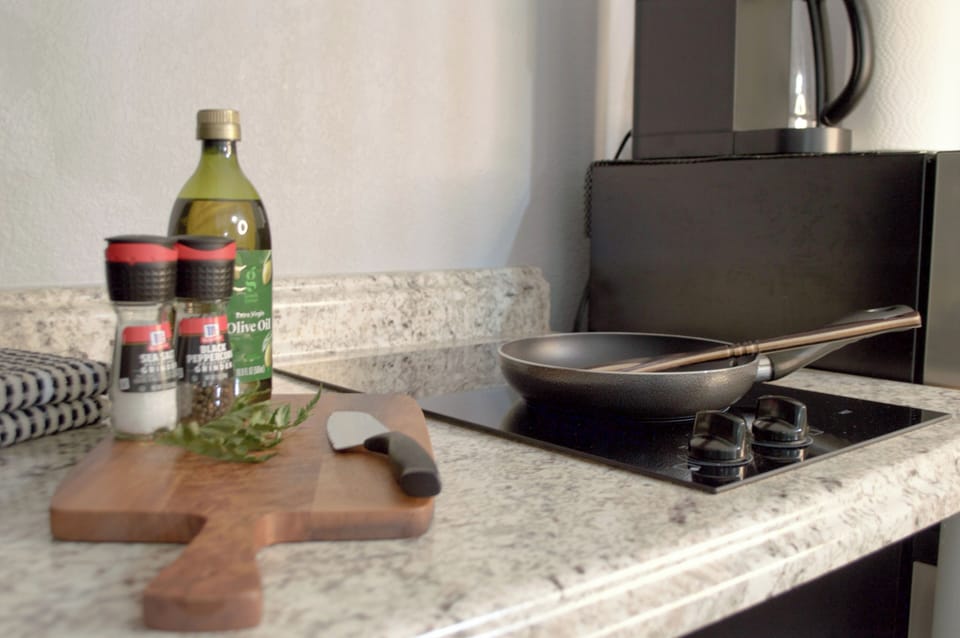 Olive oil, salt, and pepper included for your meals