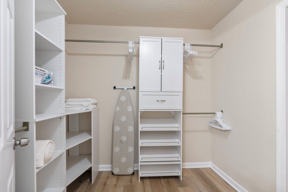 Master walk in closet 
