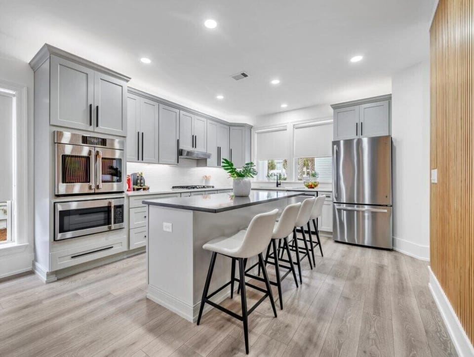 Full, Spacious Kitchen With Island Bar On 1st Floor Of Main House