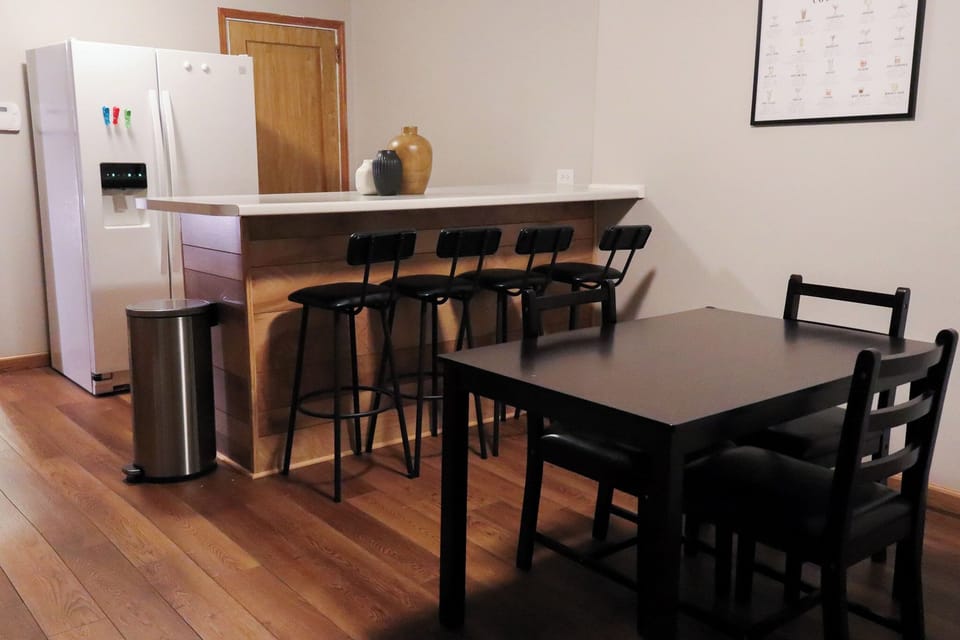 Airbnb 75 27