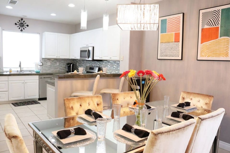 Fairway Getaway Community Pool, Tennis Courts House in Cathedral City