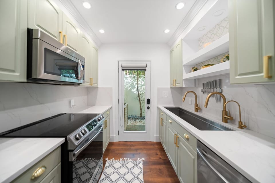 Fully stocked kitchen