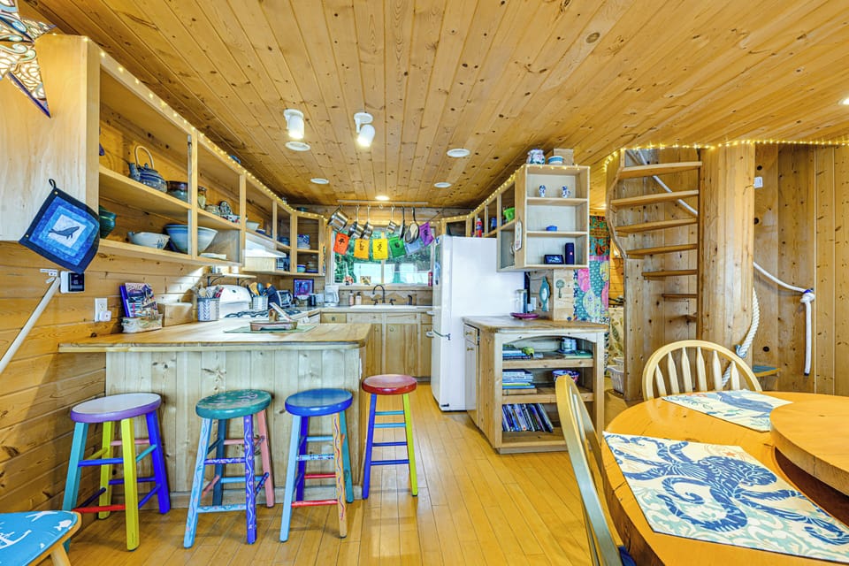 Kitchen | Cooking Basics | Complimentary Spices | 1st Floor