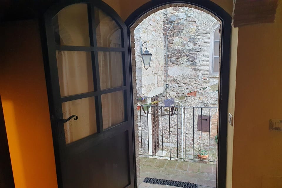 Entrance / Reception