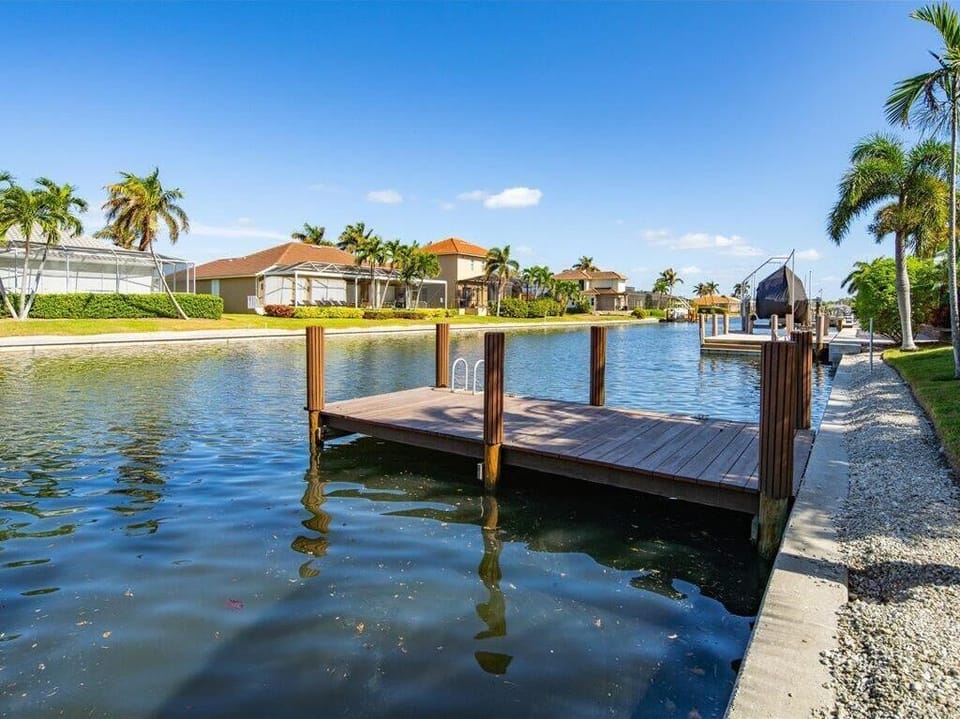 Dock