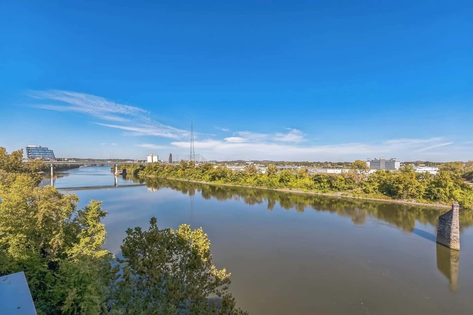 Step out onto the breezy balcony & unwind with gorgeous river views