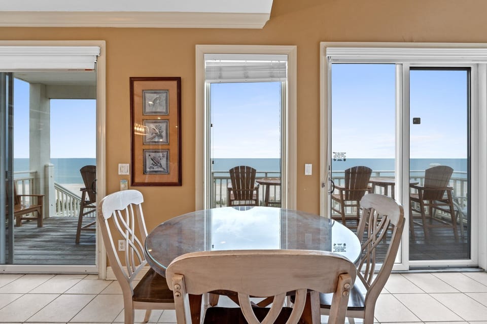 additional dining with Gulf views