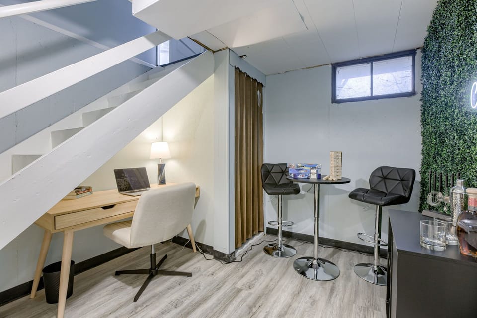 Office and minibar
