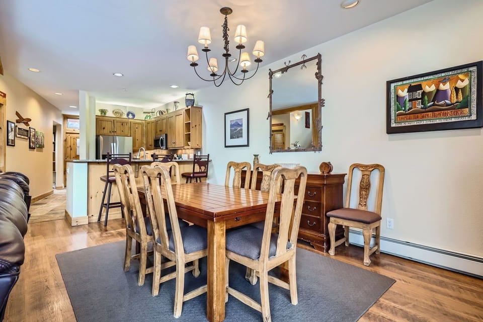 254 Alpen Rose Pl unit 8712 - Web Quality - 013 - 16 Breakfast Area
