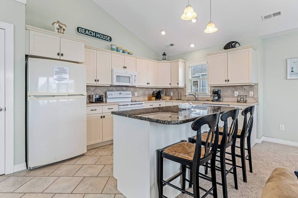 Kitchen with Bar Stool Seating