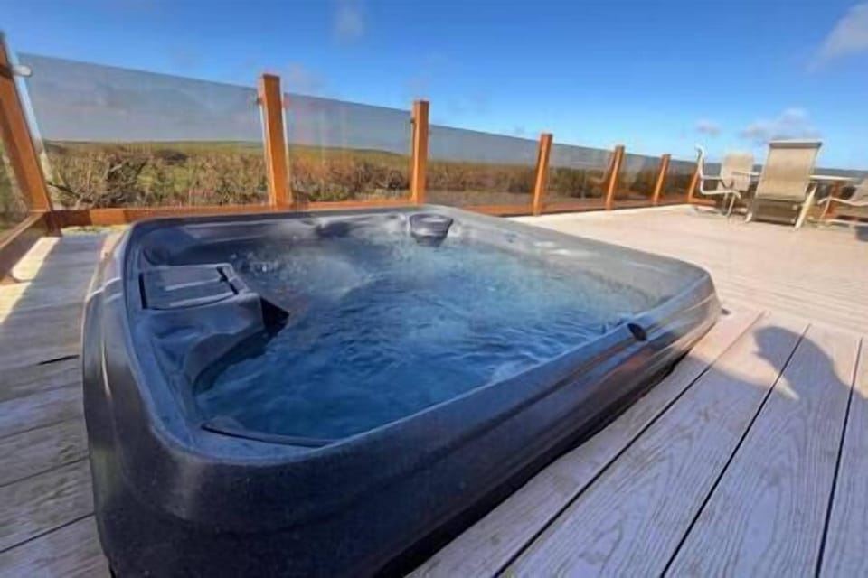 Why not hire the Hot Tub for your stay - please enquire on booking