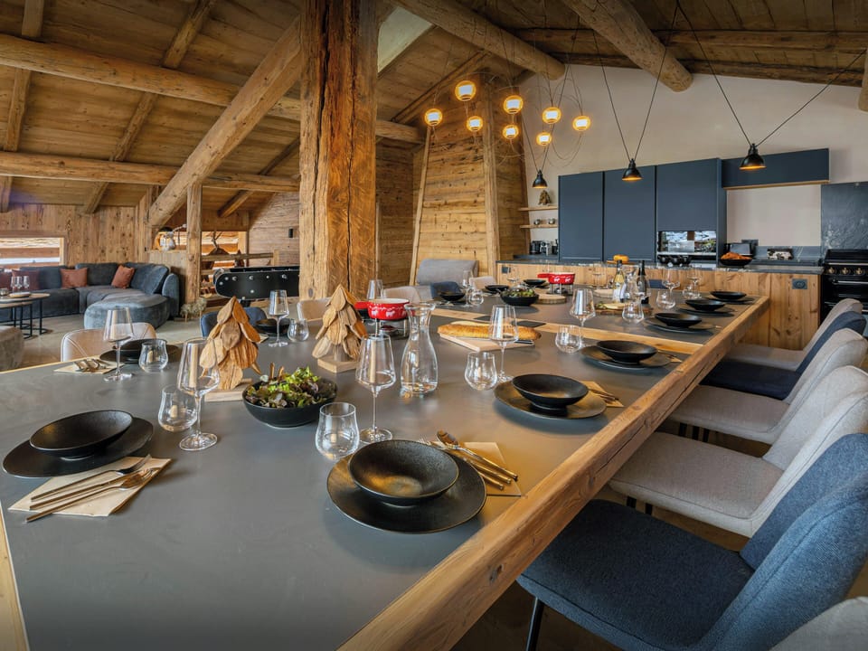 Dining/kitchen
