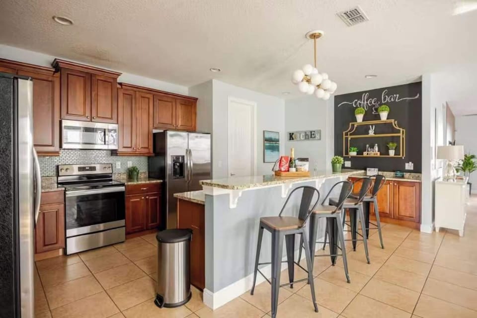 👨‍🍳 Chef’s Dream Kitchen! Designed for large groups, this fully equipped kitchen features double fridges, double dishwashers, premium appliances, and a stylish coffee bar — perfect for preparing family feasts or group dinners. ☕🍽️✨