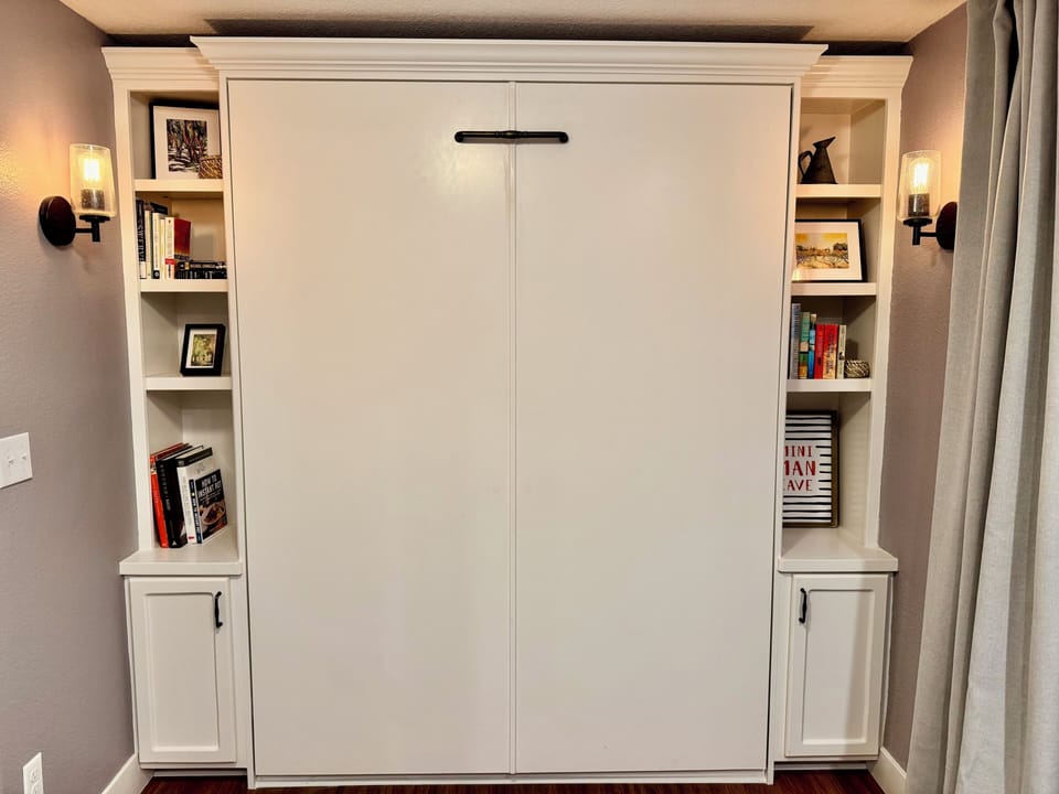 Murphy bed in 2nd bedroom/office