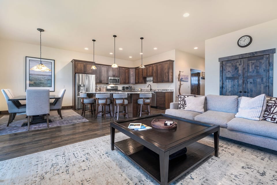 Open-Concept Design | Main Level