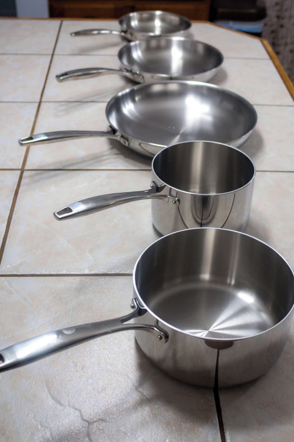 Well-furnished kitchen 2
