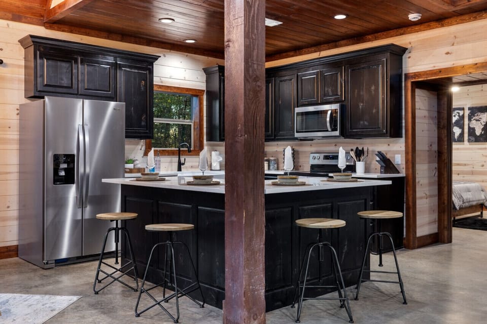 The coziest corner of the cabin – where good food and great company meet