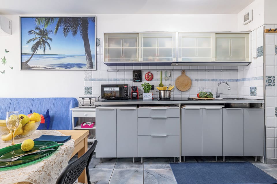 Kitchen and dining area