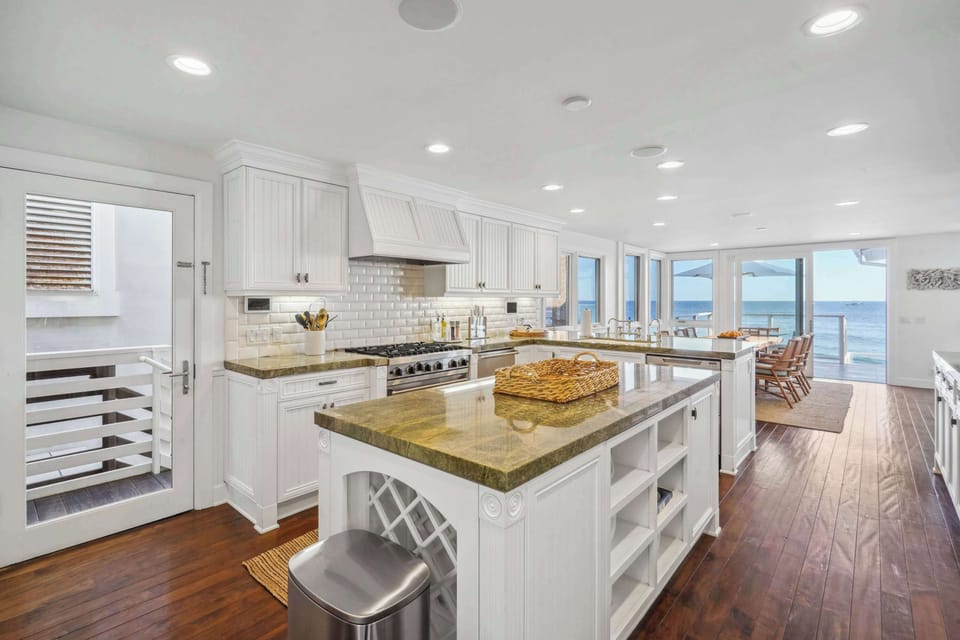 Cook with a view that inspires every moment.