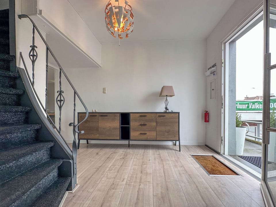 Entrance / Reception