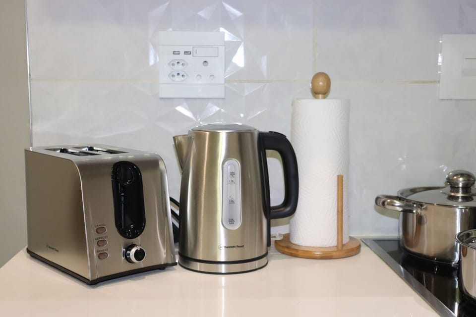 Kettle and Toaster 