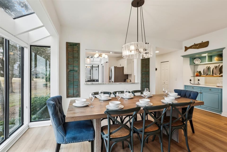 Dining Table at 974 Inverness Village