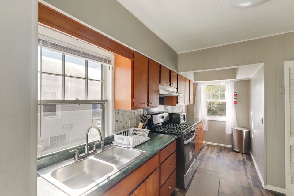 Kitchen | Main Level