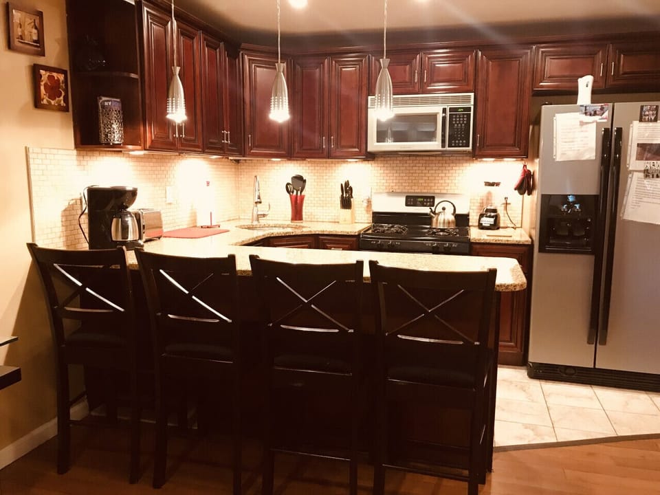 Dining area apartment 2