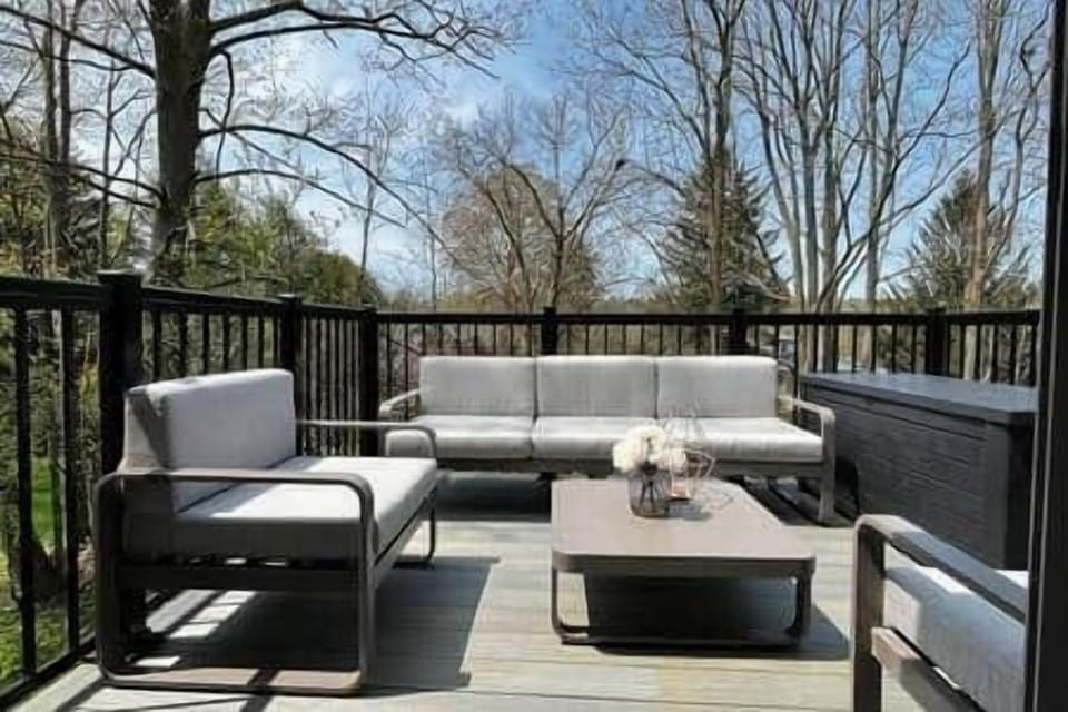 15_22_Deck